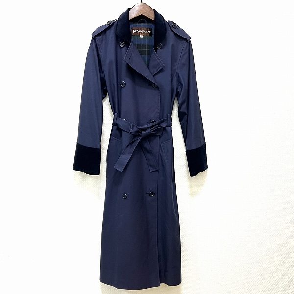 紺色がクールなイヴサンローランのコートをお買取りしました