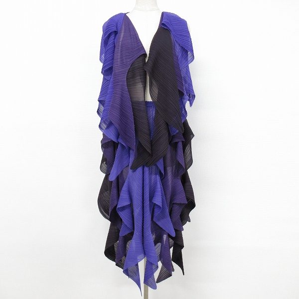 フリルが可愛いイッセイミヤケフェットのセットアップをお買取