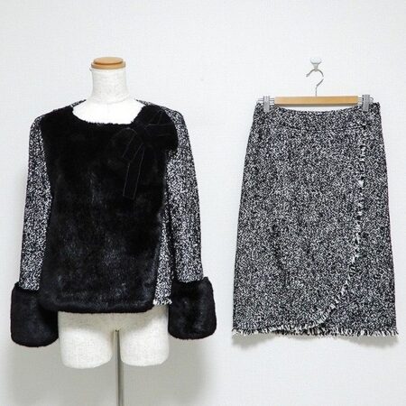 黒色のリボンが大人の魅力なインゲボルグのセットアップ