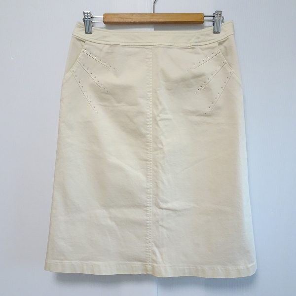スワロフスキーの装飾がおしゃれなエルミダのホワイトデニムスカートをお買取