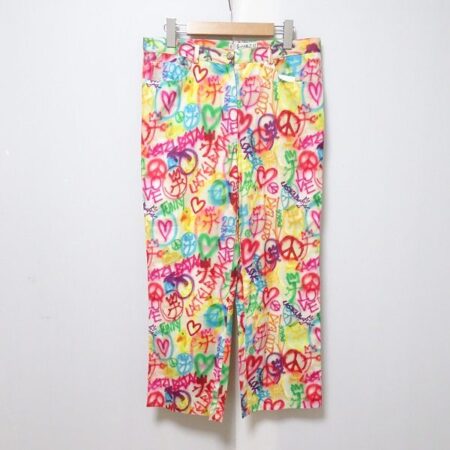 柄がカラフルでお洒落なカステルバジャックのパンツ