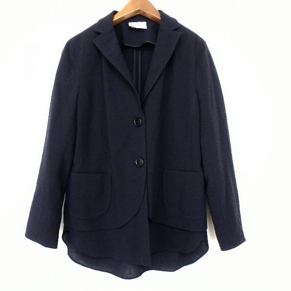 シンプルさが印象的なアクリスプントのジャケットをお買取り